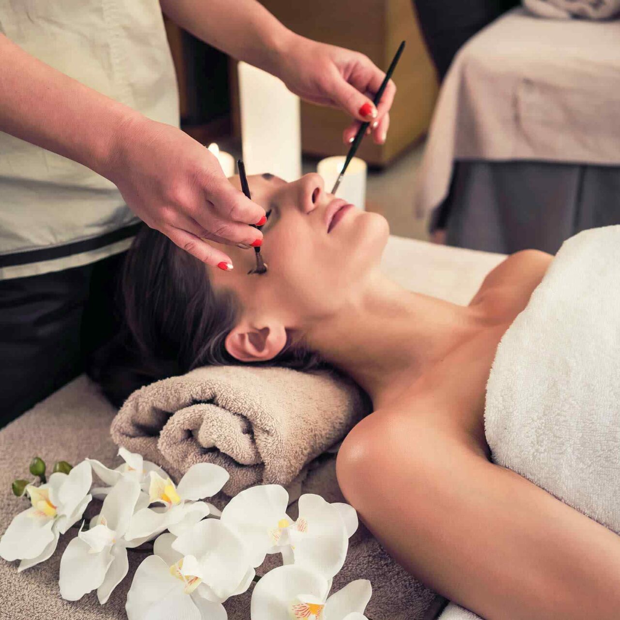 https://serenityhairstudios.com/wp-content/uploads/2018/10/spa-treatment-11-1280x1280.jpg